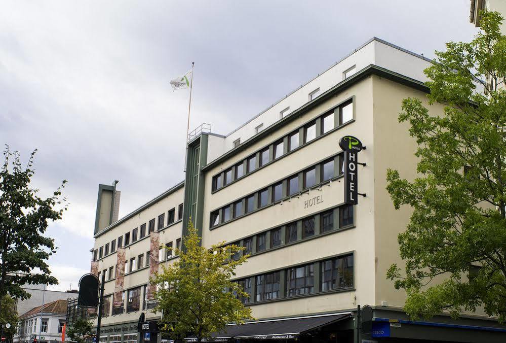 Living Sentrum Hotel